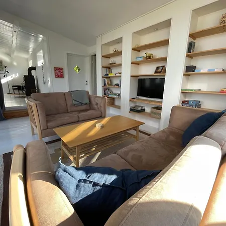 Sunset Over Water, 50 Mins From Copenhagen Semesterbostad