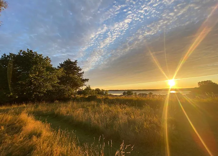 Sunset Over Water, 50 Mins From Copenhagen Semesterbostad *