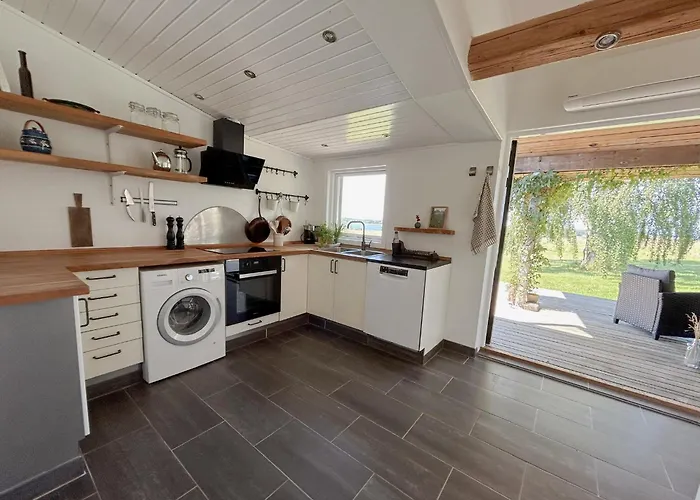 Semesterbostad Sunset Over Water, 50 Mins From Copenhagen Skibby