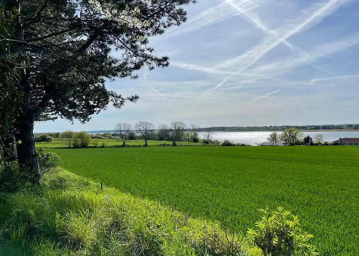 Sunset Over Water, 50 Mins From Copenhagen Semesterbostad *